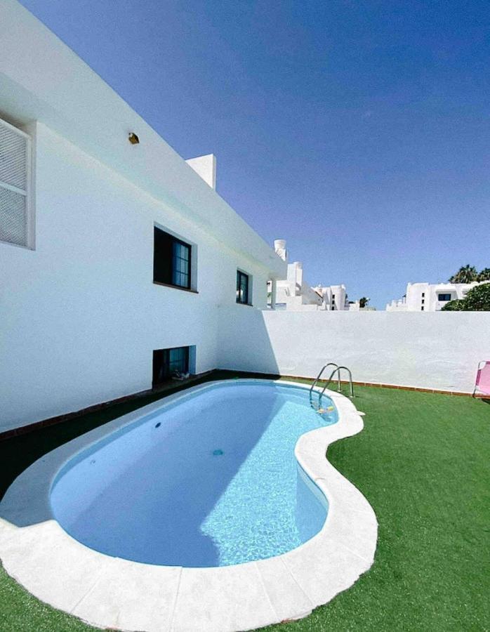 Long Beach Surf House Corralejo Extérieur photo